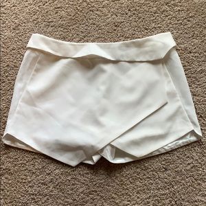 White skort